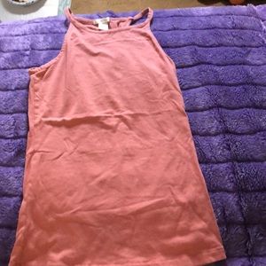 pink tank top
